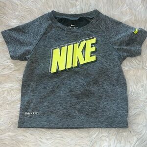 Nike tshirt